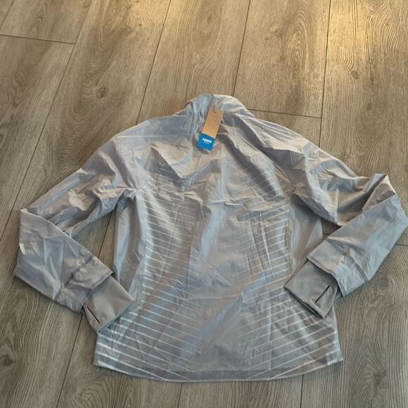 Hoka woman’s performance shield jacket size M - Picture 2 of 8